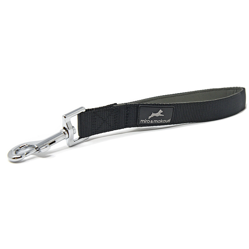 Short best sale dog lead